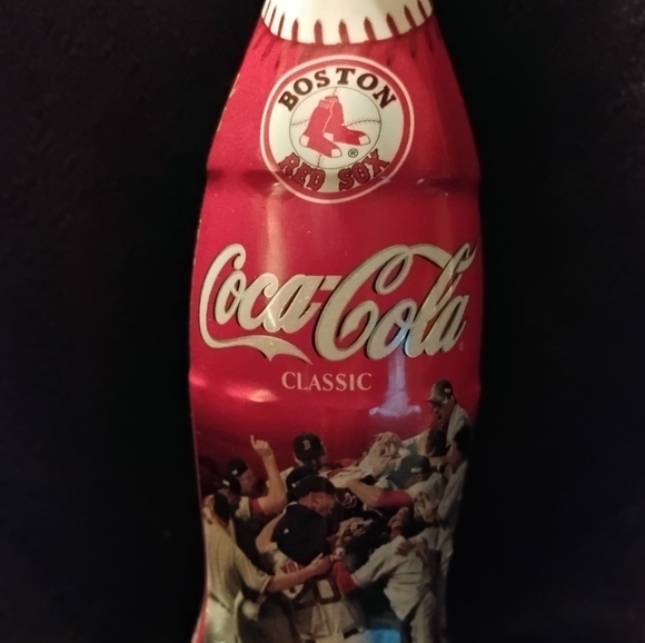 2004 World Champions COCA-COLA CLASSIC COLLECTOR'S BOTTLE! UNOPENED & MINT! - Picture 6 of 8